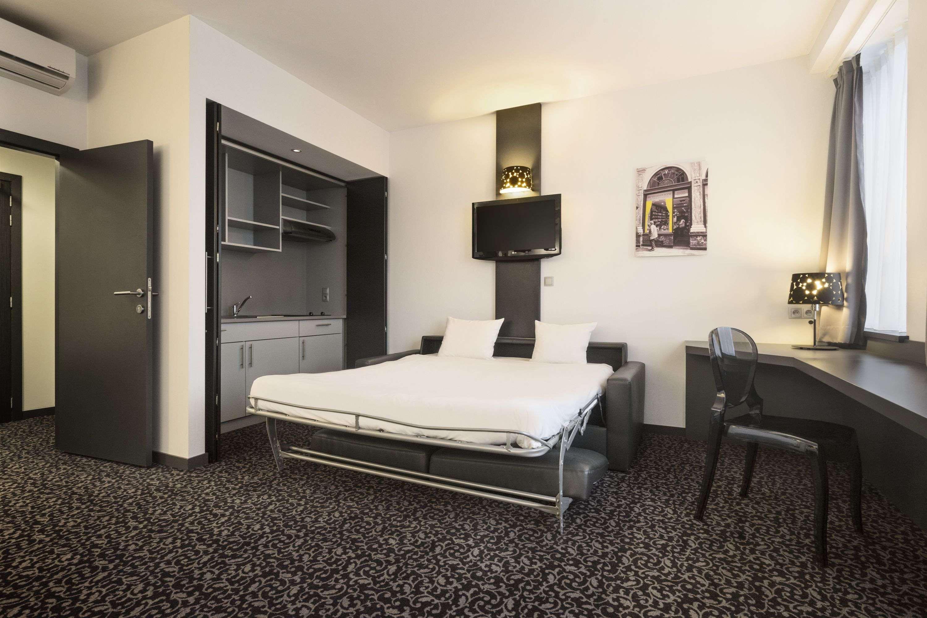 B&B Hotel Brussels East Woluwe Exterior photo